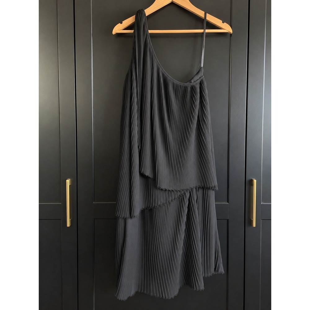 Michael Michael Kors Black One Shoulder Pleated Tiered Cocktail Dress Medium